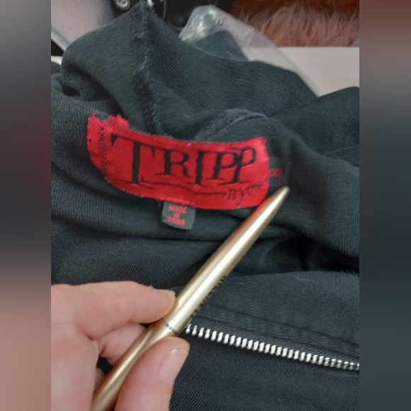 SOLD@hosted shop! Customized TRIPP NYC vintage short-sleeve zip hoodie top! - Picture 8 of 16